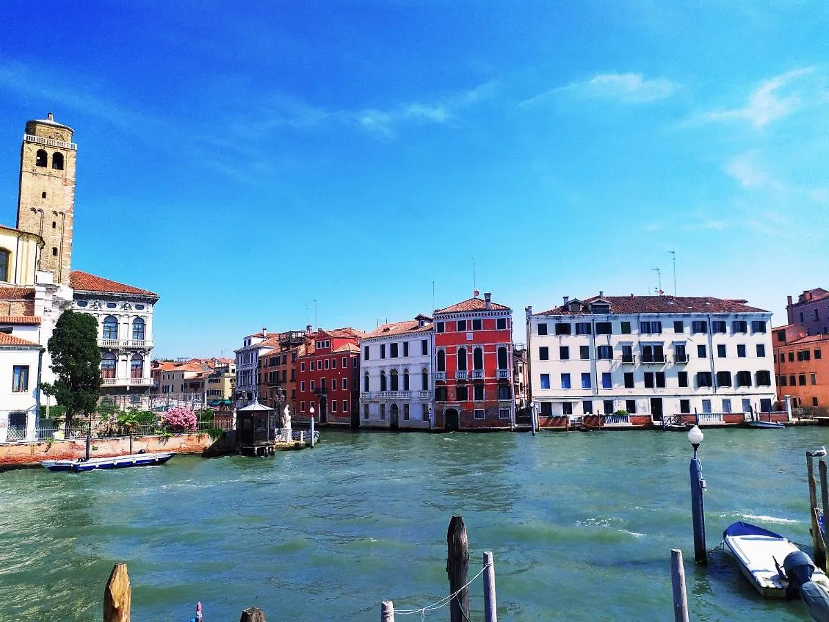 Zen Accommodation Grand Canal Veneza 0*,  Itália